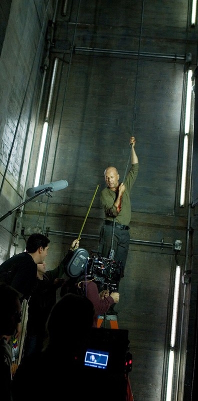 Bruce Willis Sul Set Del Film Live Free Or Die Hard 47617