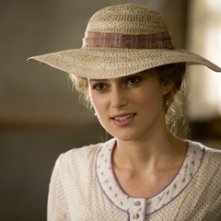 Keira Knightley in una scena del film Seta, tratto dal romanzo di Baricco