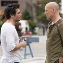 Len Wiseman e Bruce Willis sul set del film Live Free or Die Hard