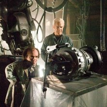 Patrick Warburton e Peter Dinklage in una scena del film Underdog