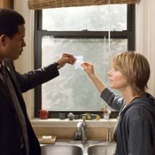 Terrence Howard con Jodie Foster in una scena de Il buio nell'anima