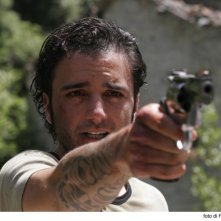 Vaporidis in una scena del film Cemento armato