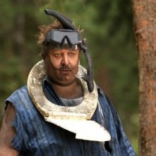 Paul Rae in una scena del film Il campeggio dei papà