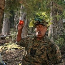 Richard Gant in una scena del film Il campeggio dei papà