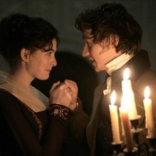 Anne Hathaway E James Mcavoy In Una Scena Del Film Becoming Jane Il Ritratto Di Una Donna Contro 48187