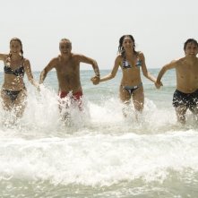 Salemme con Panariello, Luisa Ranieri e Lucrezia Lante della Rovere in una delle scene di SMS - sotto mentite spoglie