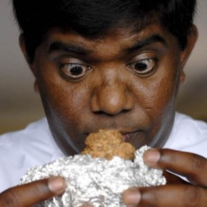 Una buffa scena del film SMS - sotto mentite spoglie