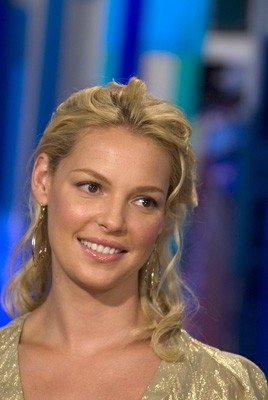 Katherine Heigl in una scena di Molto incinta