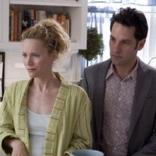 Paul Rudd con Leslie Mann in una scena di Molto incinta
