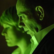 Miguel Ferrer e Molly Price nel pilot di Bionic Woman