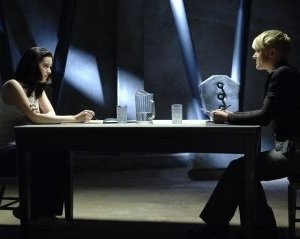 Molly Price e Michelle Ryan nel pilot di Bionic Woman