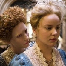 Cate Blanchett E Abbie Cornish Una Scena Del Film Elizabeth The Golden Age 48536