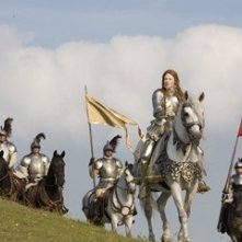 Cate Blanchett è la Regina Elizabeth I in una scena del film Elizabeth: The Golden Age