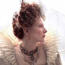 Una magnifica Cate Blanchett in un'immagine del film Elizabeth: The Golden Age
