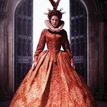Cate Blanchett ancora una volta nei panni di Elizabeth in una scena del film The Golden Age