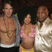 Halloween 2007: Michael Bay con Hiromi Oshima e Mike Tyson