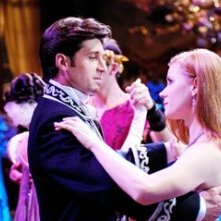 Amy Adams e Patrick Dempsey in una scena di Come d'incanto