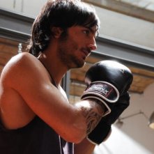 Nicolas Vaporidis boxeur in una scena di Come tu mi vuoi