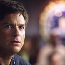 Jason Bateman in una scena di The Kingdom