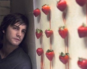 L'attore Jim Sturgess in una scena di Across the Universe