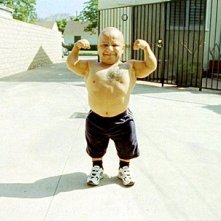 Una scena di The Minis - Nani a canestro