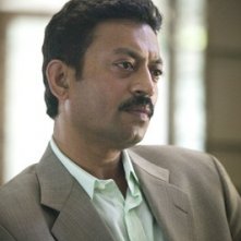 Irfan Khan in una scena del film A Mighty Heart - Un cuore grande