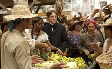 Bardem in una scena de L'amore ai tempi del colera