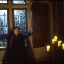 Timothy Dalton in una scena di POSSESSED