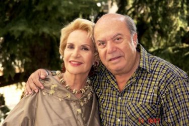 Lino Banfi con Giuliana Calandra in un'immagine del film L'allenatore nel pallone 2