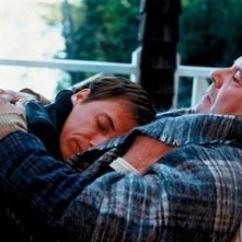 Stephane Rousseau e Remy Girard in una scena de Le invasioni barbariche.