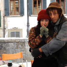 Massimo Ceccherini in una scena della commedia Una moglie bellissima