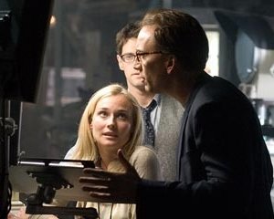 Nicolas Cage con Diane Kruger e Justin Bartha in una sequenza del film National Treasure 2: Il Mistero delle pagine perdute