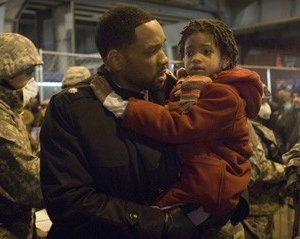 Will Smith e Willow Smith in una scena di Io sono leggenda