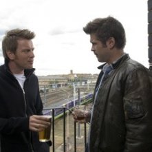 Ewan McGregor con Colin Farrell in una scena di Sogni e Delitti