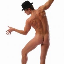 Jaymes Hodges in un'immagine promo di Naked Boys Singing