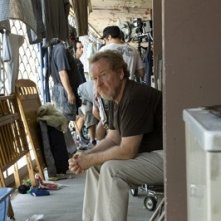 Ridley Scott sul set di American Gangster