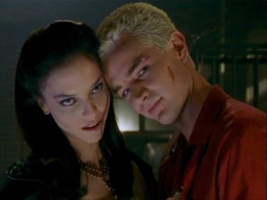 James Marsters e Juliet Landau nell'episodio 'Un avversario pericoloso' di Buffy - L'ammazzavampiri