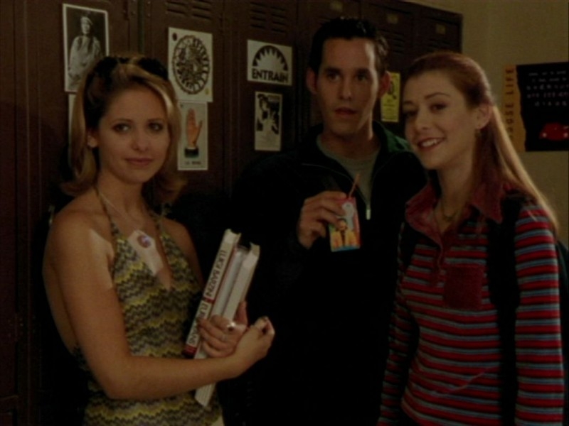 Sarah Michelle Gellar Alyson Hannigan E Nicholas Brendon In Una Scena Dell Episodio Oscurita Di Buffy L Ammazzavampiri 50682