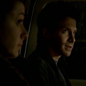 Alyson Hannigan e Seth Green in una scena dell'episodio 'Un attimo di felicità' di Buffy - L'ammazzavampiri 