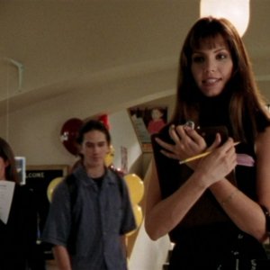 Charisma Carpenter in una scena dell'episodio 'L'unione fa la forza (1° parte)' di Buffy - L'ammazzavampiri 