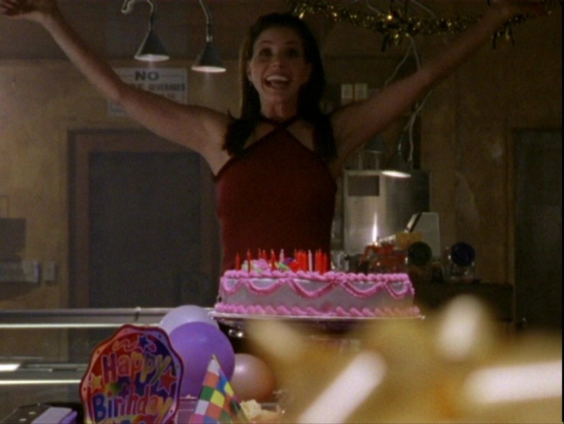 Charisma Carpenter In Una Scena Dell Episodio Sorpresa Di Buffy L Ammazzavampiri 50806
