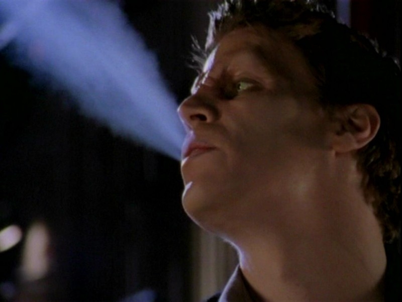 David Boreanaz In Una Scena Dell Episodio Un Attimo Di Felicita Di Buffy L Ammazzavampiri 50823