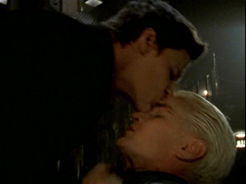 James Marsters E David Boreanaz In Una Scena Dell Episodio Un Attimo Di Felicita Di Buffy L Ammazzavampiri 50827