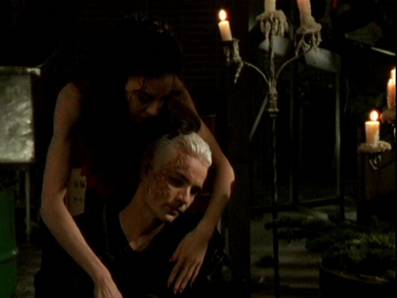 James Marsters E Juliet Landau In Una Scena Dell Episodio Sorpresa Di Buffy L Ammazzavampiri 50802
