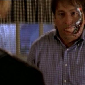 John Ritter in una scena dell'episodio 'Il fidanzato di mamma' di Buffy - L'ammazzavampiri 