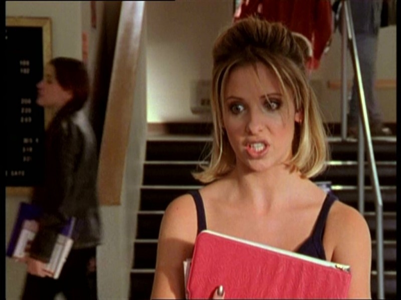 Sarah Michelle Gellar In Una Scena Dell Episodio Il Fidanzato Di Mamma Di Buffy L Ammazzavampiri 50762