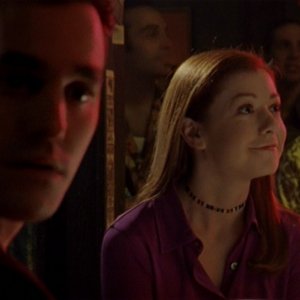 Alyson Hannigan e Nicholas Brendon in una scena dell'episodio 'Caccia all'uomo' di Buffy - L'ammazzavampiri 