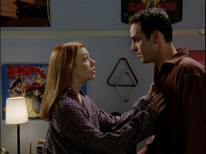 Alyson Hannigan E Nicholas Brendon Nell Episodio Caccia All Uomo Di Buffy L Ammazzavampiri 50914