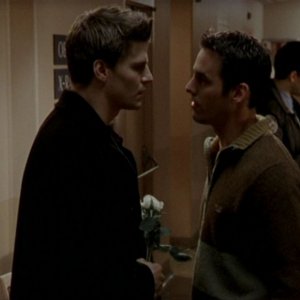 David Boreananz e Nicholas Brendon in una scena dell'episodio 'Il mostro' di Buffy - L'ammazzavampiri 