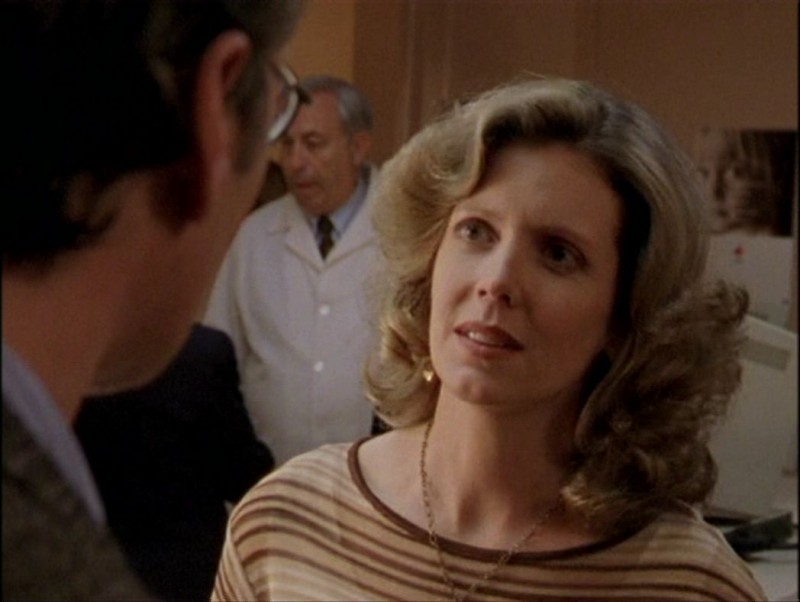 Kristine Sutherland In Una Scena Dell Episodio Il Mostro Di Buffy L Ammazzavampiri 50955